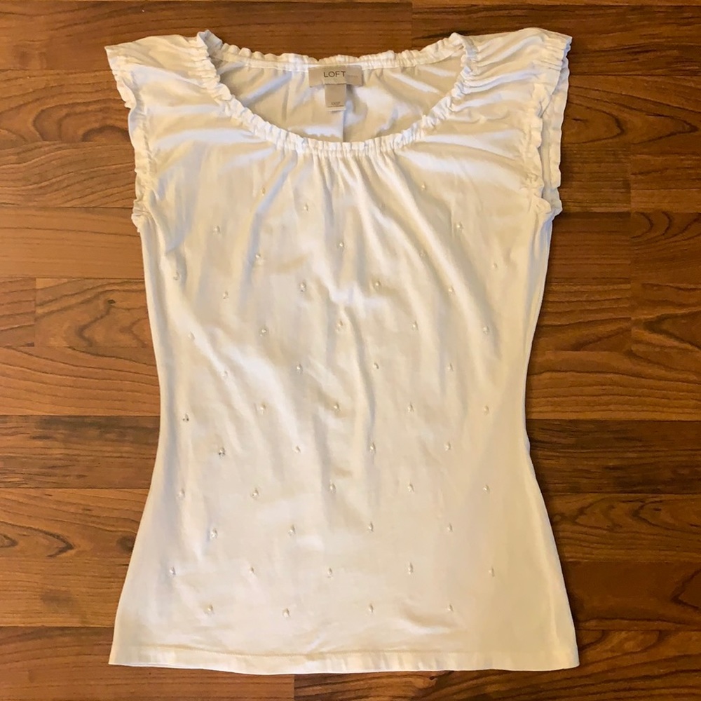 ⭐️ LOFT SLEEVELESS CREAM TOP XXSP